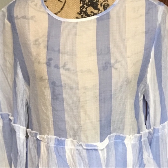 Gorgeous Signature Studio Stylish Top - Picture 3 of 3